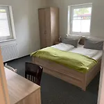 Zum Grossen Krug Отель 3*